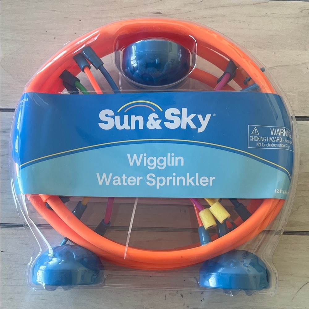 Wiggling Water Sprinkler by Sun & Sky Orange and Blue